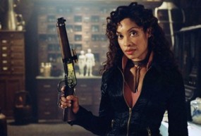 The-Vampire-Diaries-l-actrice-Gina-Torres-sera-une-sorciere_image_article_paysage