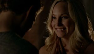 tvd-8x02-caroline-et-stefan-steroline