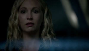 tvd-8x06-caroline-en-pleur